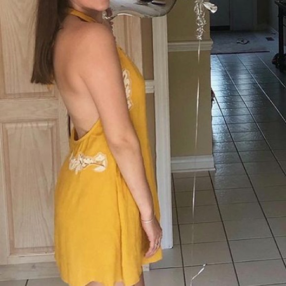 TOBI Halter Dress - Picture 3 of 3